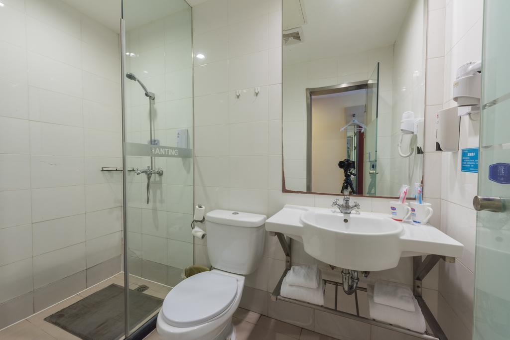 Hanting Hotel Beijing Wangfujing Bagian luar foto